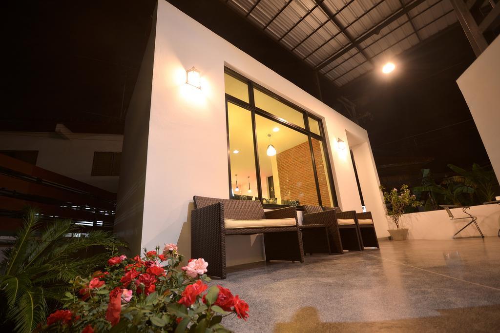 Goodhome@Udonthani Bagian luar foto